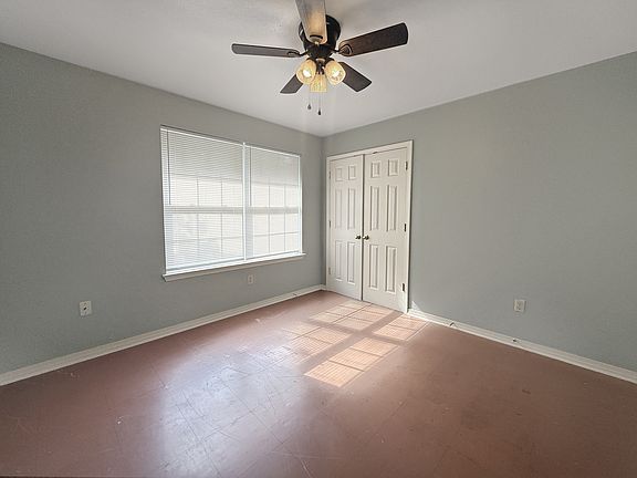 3rd image of 2900 Clermont St #2