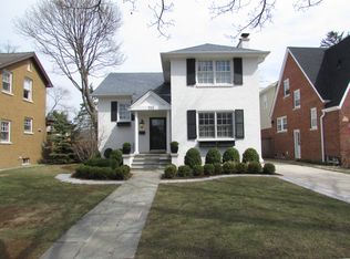 703 Brier St, Kenilworth, IL