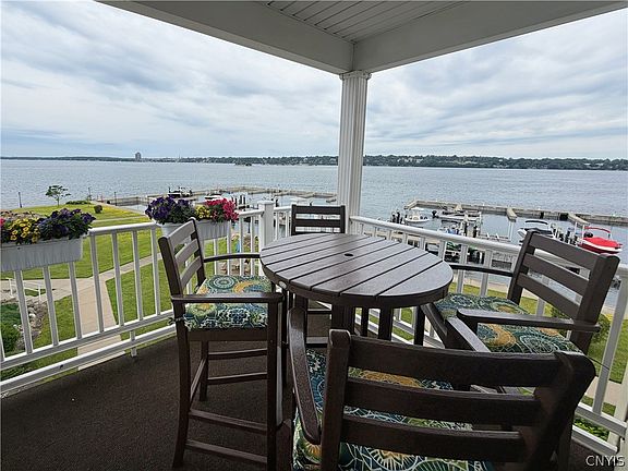 5th image of 18 Dockside Dr