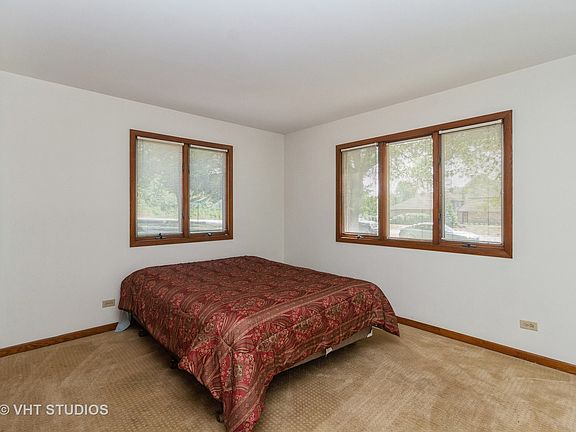 4th image of 8304 Willow West Dr