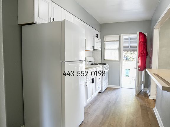 3rd image of 1140 Dundalk Ave
