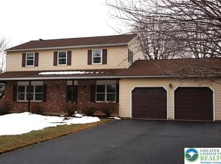 3184 Quail Dr, Coopersburg, PA 18036