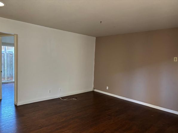 800 Sobrato Dr APT C