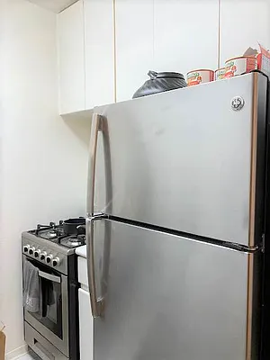 Rented by Douglas Elliman | media 37