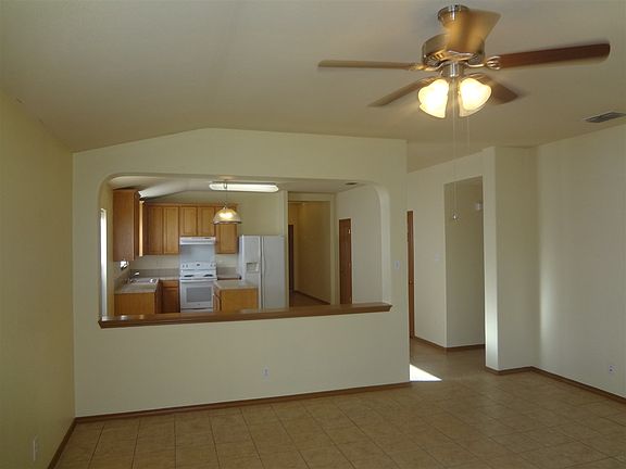 4th image of 1818 Aransas Pass Dr
