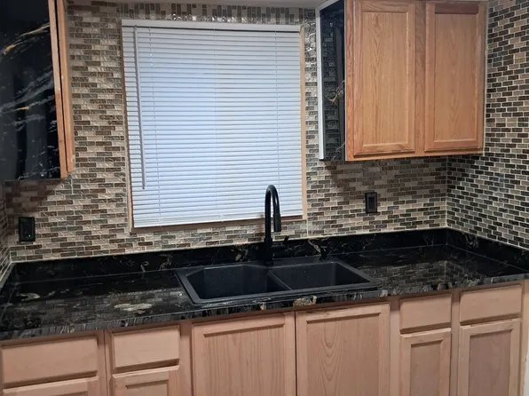 (undisclosed Address), Detroit, MI 48221