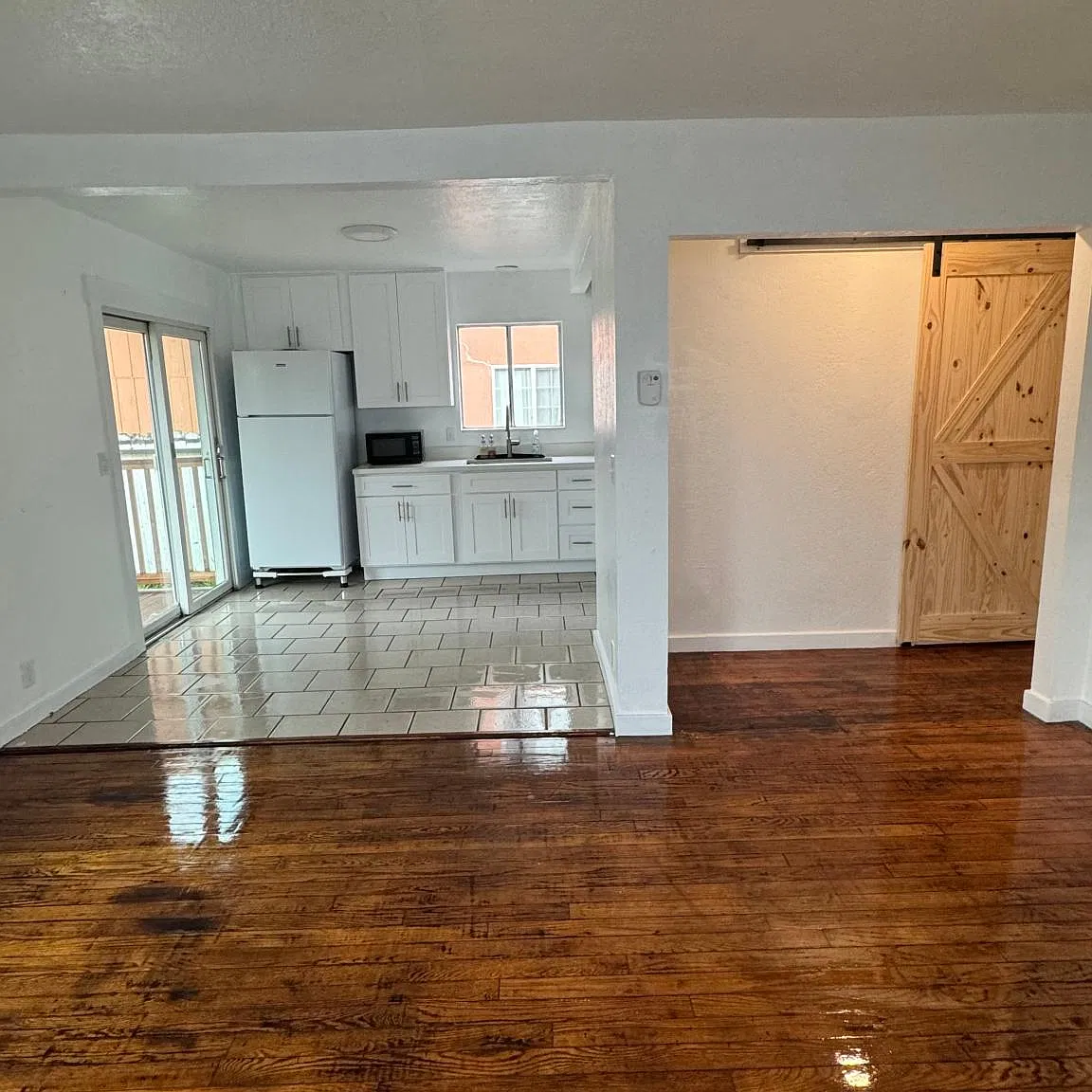 2 bed, 1485 sqft, $2,700 — Photo 1