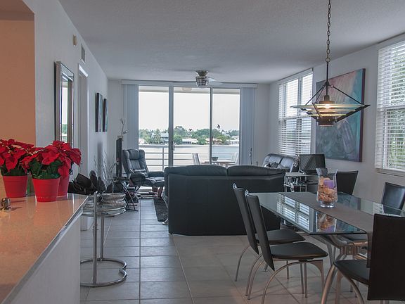 5th image of 6083 Bahia Del Mar Cir APT 464
