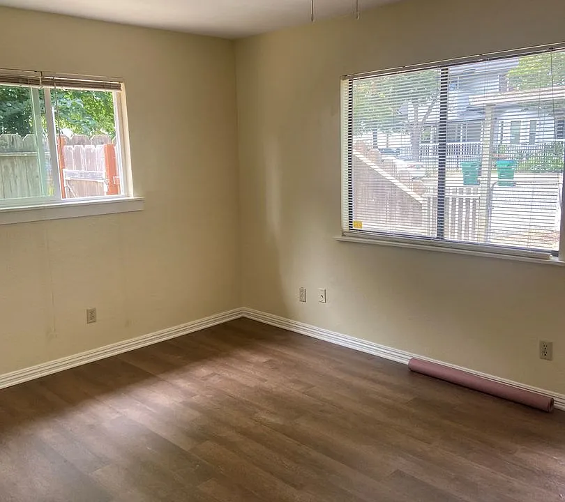 1405 Locust St #263/265-E