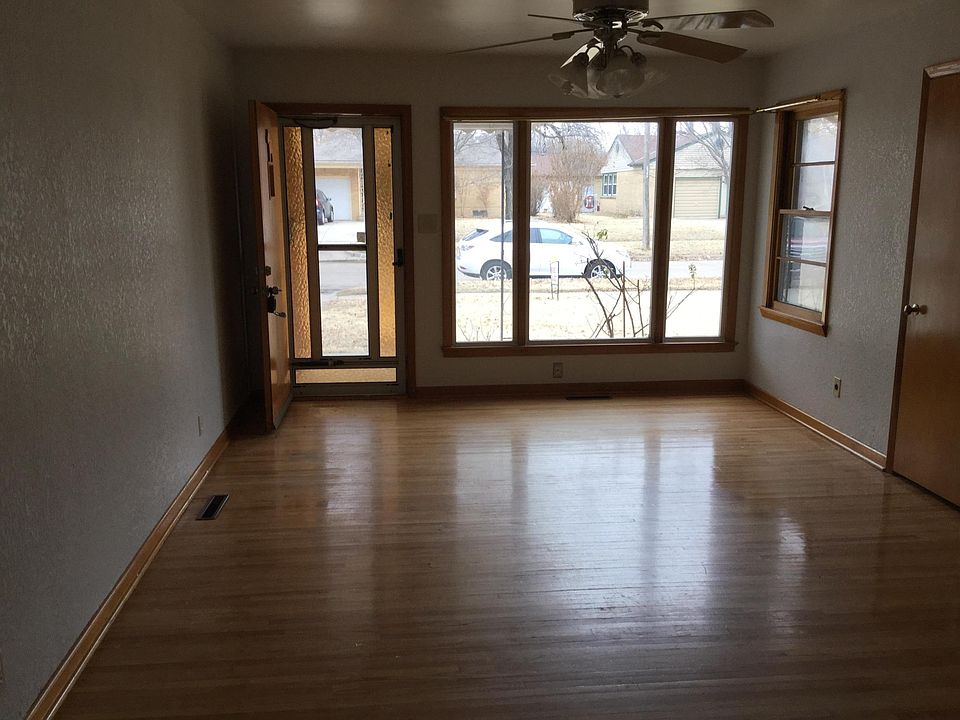 2nd image of 2033 S Estelle Ave