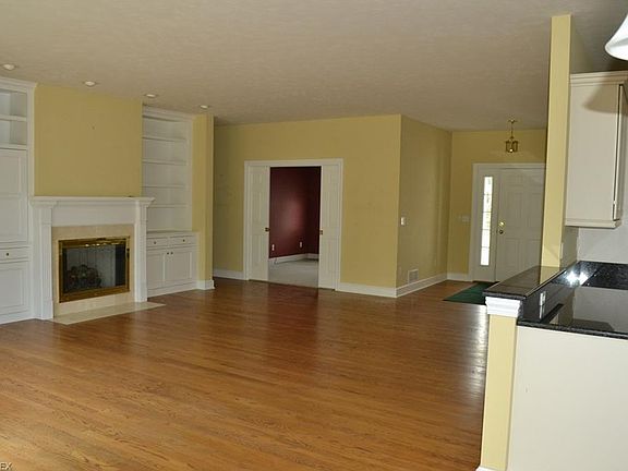 5th image of 16845 Knolls Way