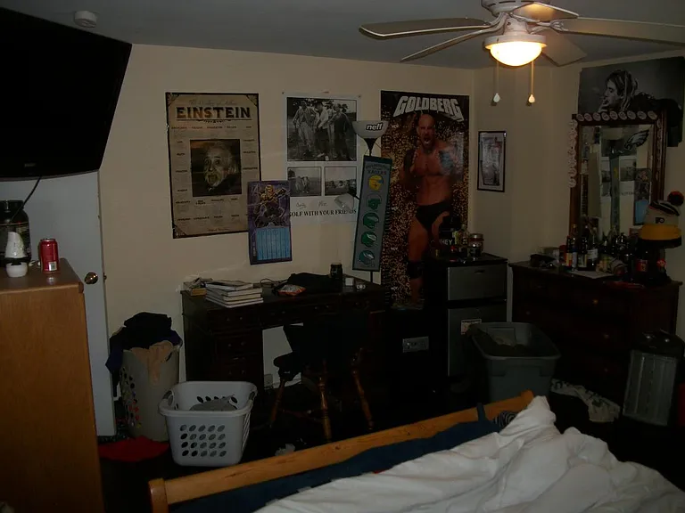 BR 3 (Pic 2 of 4)