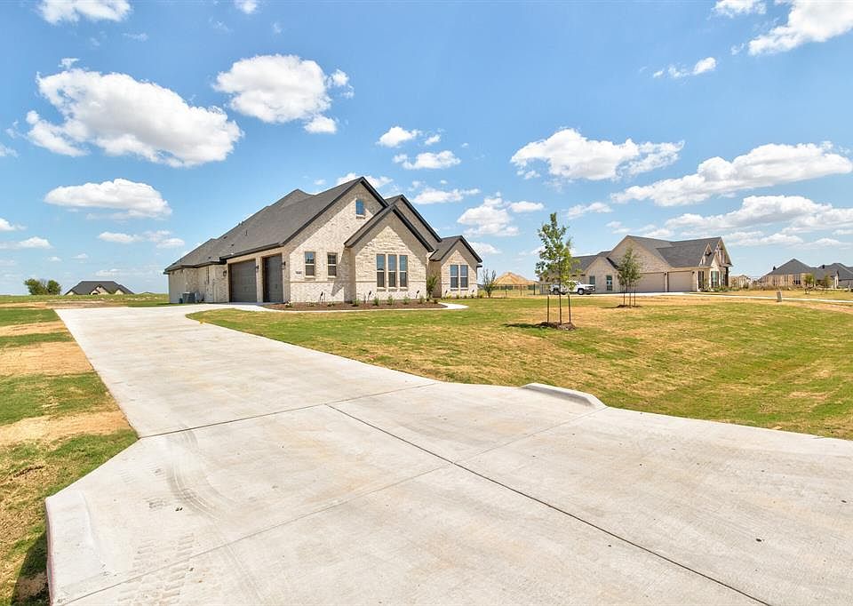1st image of 328 El Pescado Ct