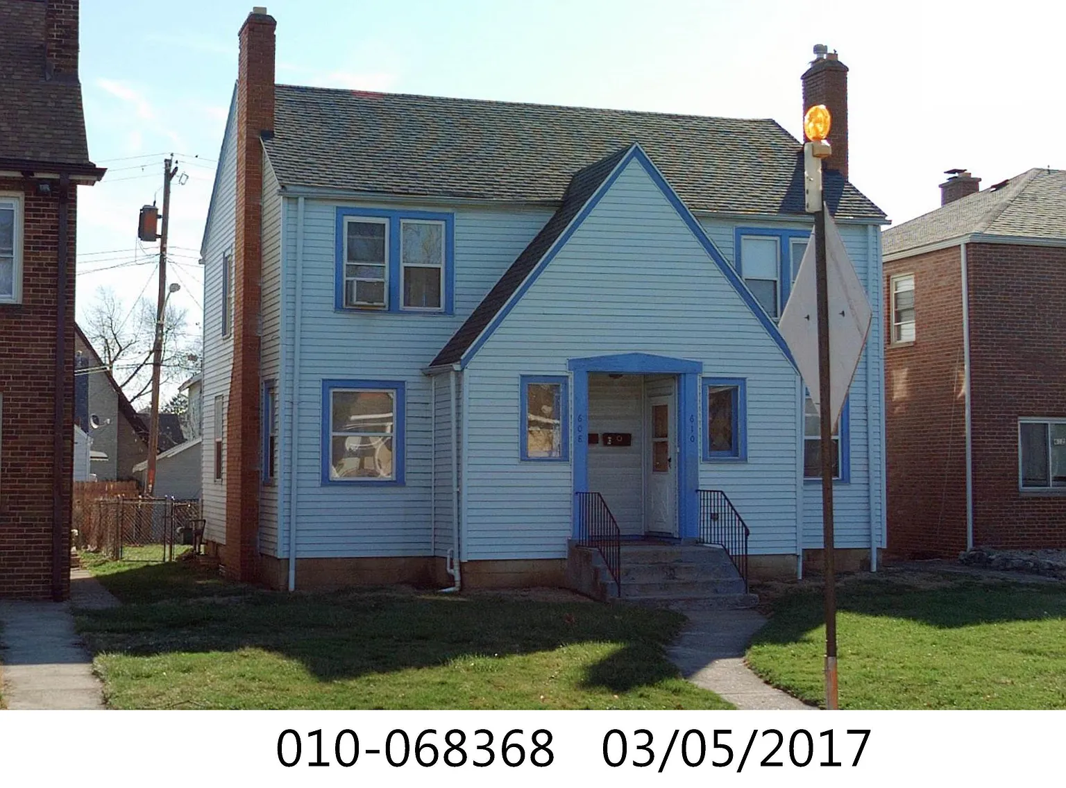 608-610 S Hague Ave photo 1