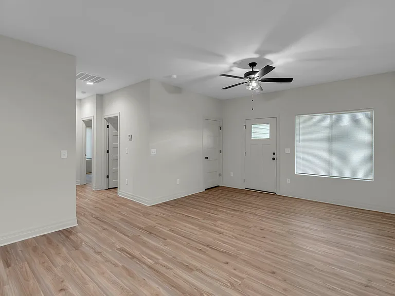 1719 S Jade Ct — Photo 1