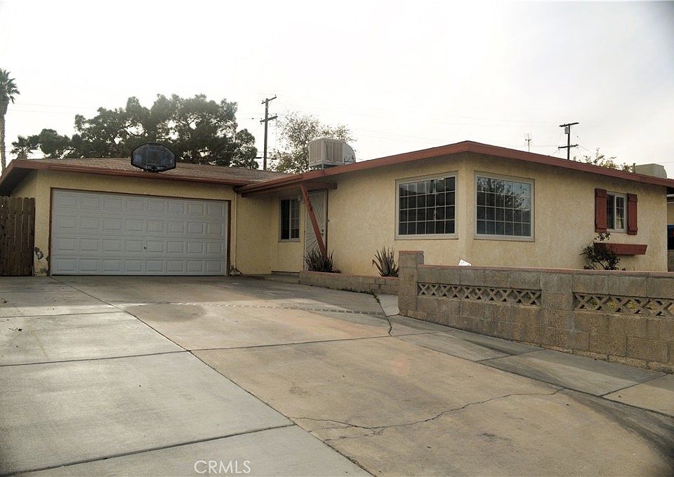1st image of 1228 Kelly Dr
