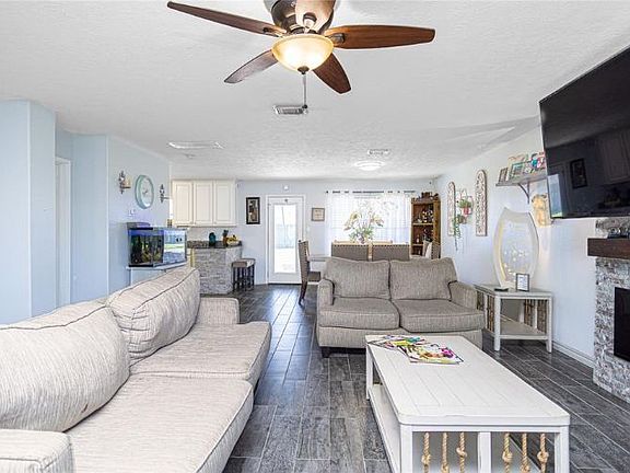 2nd image of 2403 Marlin Dr