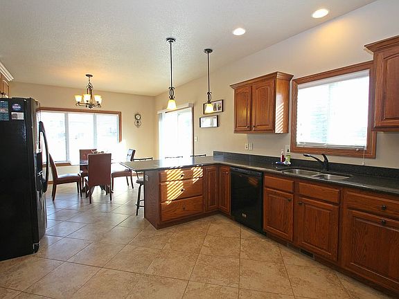 5th image of 4206 Daina Dr