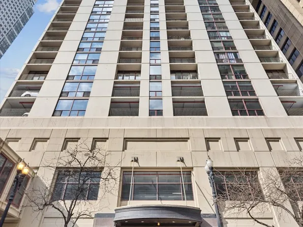 200 N Dearborn St Unit 4108, Chicago, IL 60601