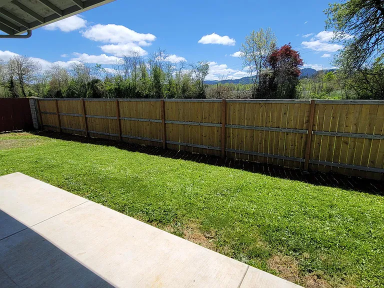 322 W Jadon Dr — Photo 16