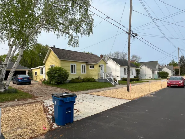 165 Quincy St, Manistee, MI 49660