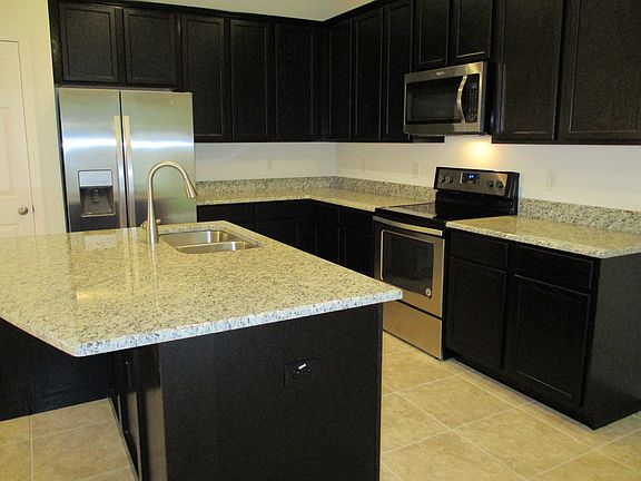 4th image of 146 Mitchell Creek Way