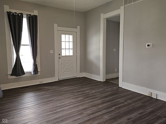 3rd image of 709 Center St