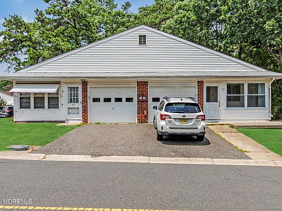 3rd image of 141B Azalea Drive