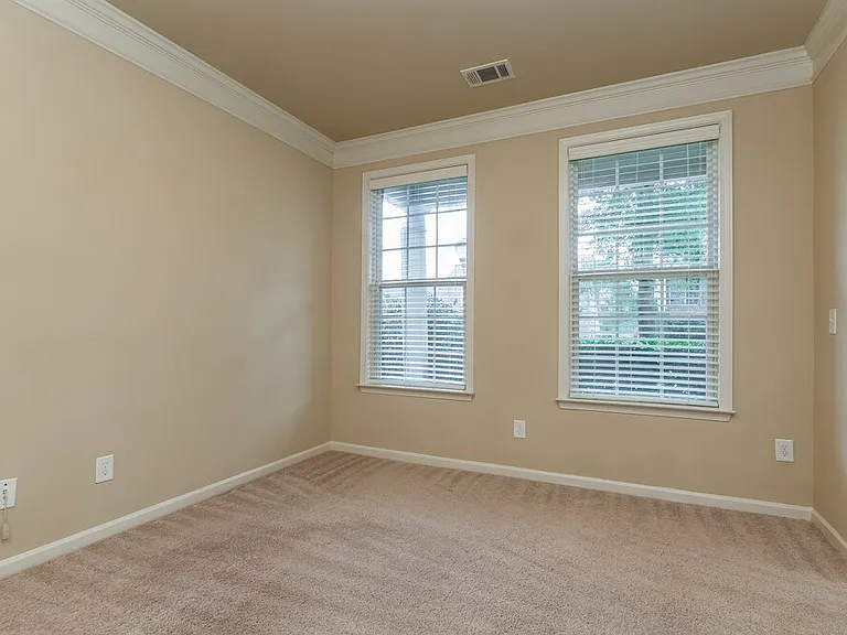 3925 Village Estates Ct — Photo 6