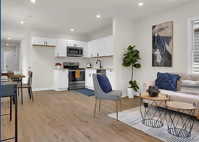 2 bed, 800 sqft, $1,400 — Photo 1