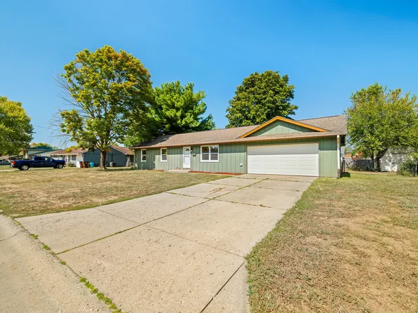 611 W Park Dr, Edinburgh, IN 46124