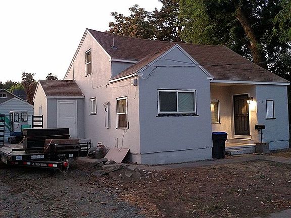 2nd image of 516 E Oak St