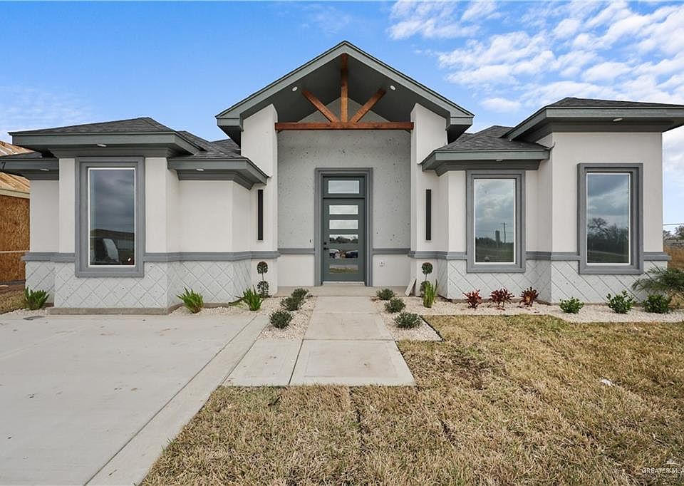 1st image of 3617 Las Brisas Cir