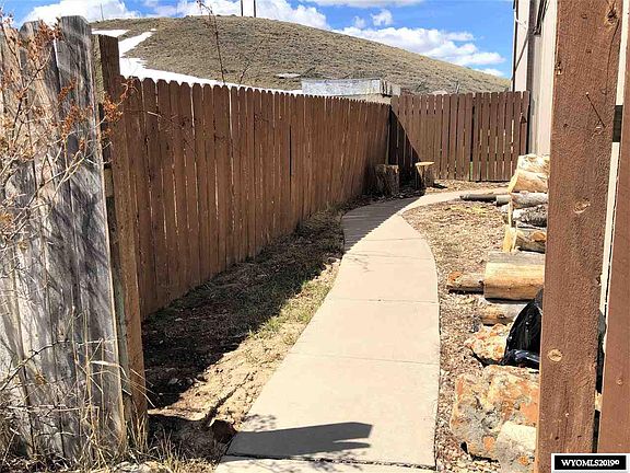 2nd image of 1133 9th West Ave