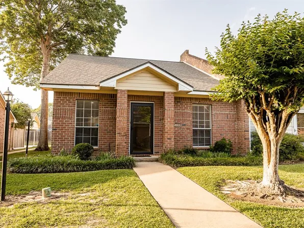 2406 Stone Hollow Drive, Brenham, TX 77833