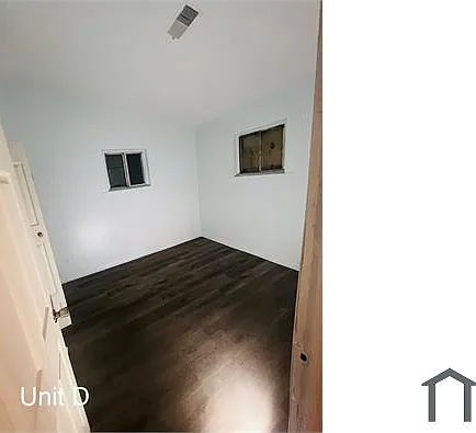 2241 Hiawatha Park Dr #D — Photo 8