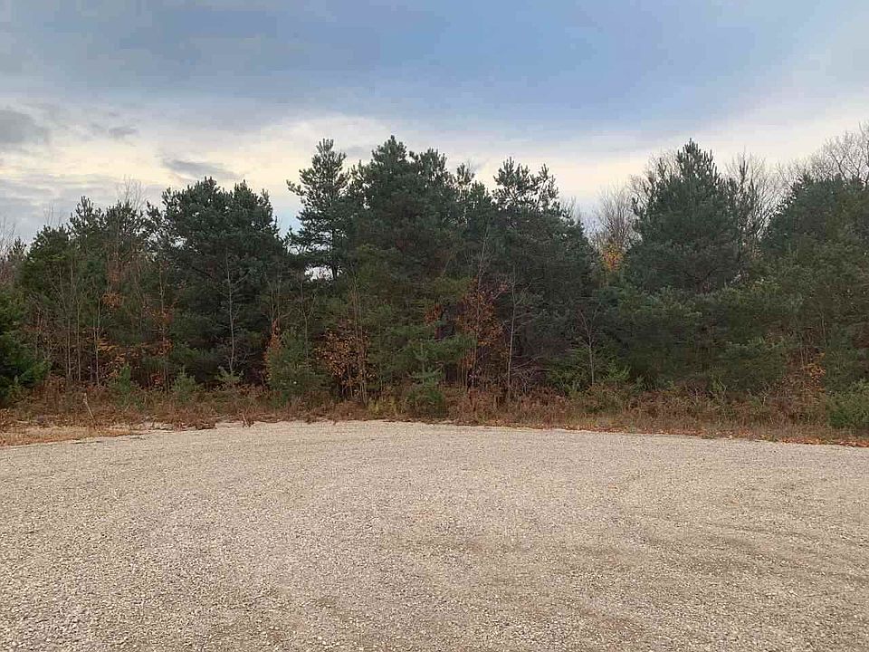 2nd image of 4154 Hemlock Ln