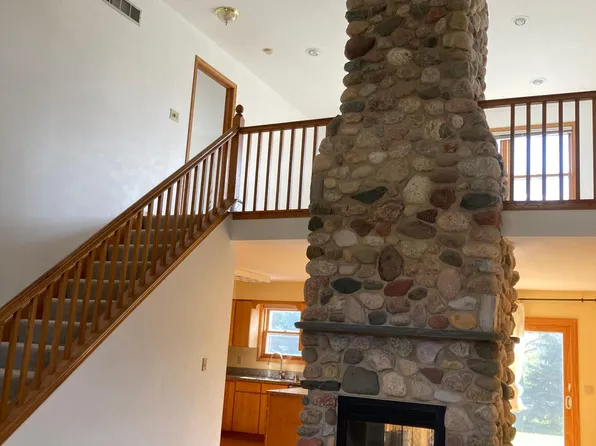 (undisclosed Address), Waukesha, WI 53188