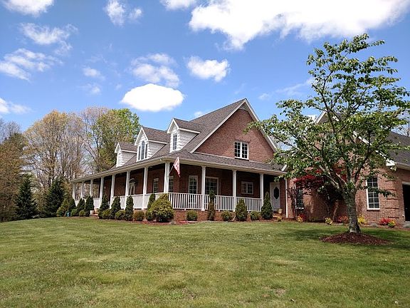 3rd image of 531 Oak Knoll Dr