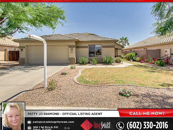 3rd image of 2853 E Runaway Bay Pl