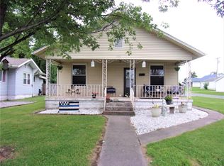 1120 S 14th St, Herrin, IL 62948