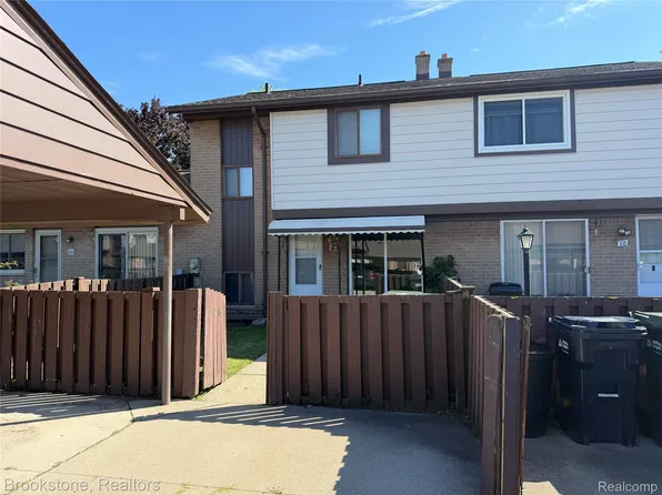 8401 Eighteen Mile Rd #29, Sterling Heights, MI 48313