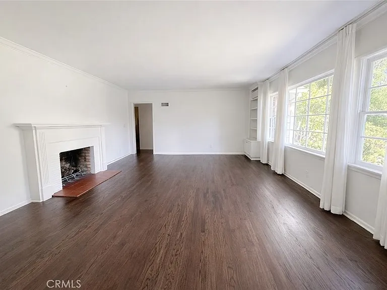 18 Woodland Ln — Photo 4