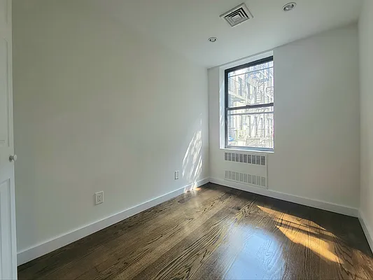 Rented by AZ REALTY NYC LLC | media 16