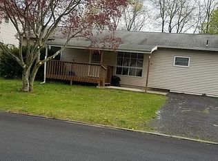 313 Collins St, Stroudsburg, PA 18360