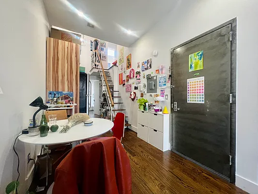 Rented by Native Real Estate LLC | media 16