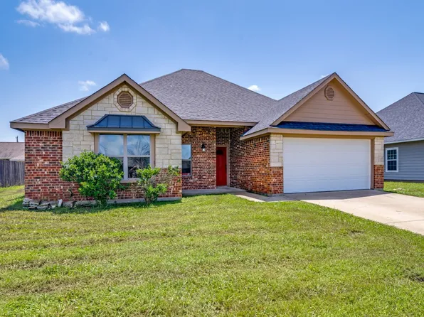 313 W Alene Dr, Mabank, TX 75147