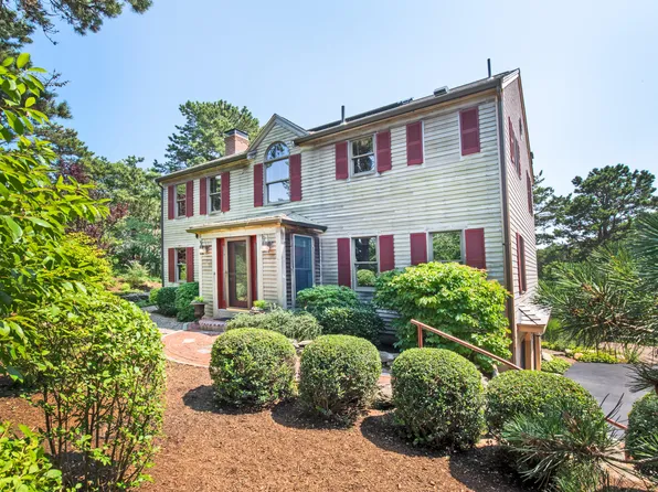 31 Bayberry Avenue, Provincetown, MA 02657