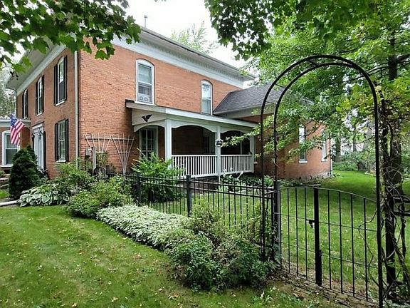 3rd image of 7127 Lake St