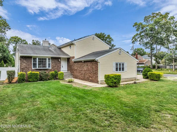 225 Genoa Avenue, Toms River, NJ 08753